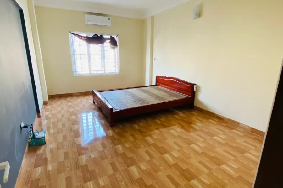 BÁN NHÀ ĐẸP LÔ GÓC, Ô TÔ ĐỖ CỬA - QUẬN HOÀNG MAI PHÁT TRIỂN TỪNG NGÀY - THANH TRÌ - NHỈNH 5 TỶ