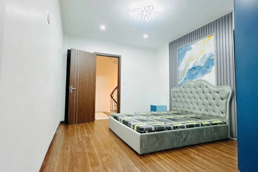 Bán Nhà 4 Tầng Phân Lô Tại Đặng Tiến Đông, Đống Đa, Hà Nội. Em Nam Nhà Thật Ảnh Thật