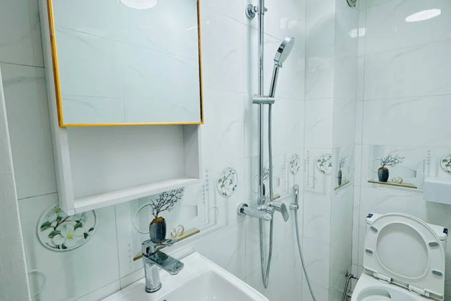 Bán Nhà 4 Tầng Phân Lô Tại Đặng Tiến Đông, Đống Đa, Hà Nội. Em Nam Nhà Thật Ảnh Thật